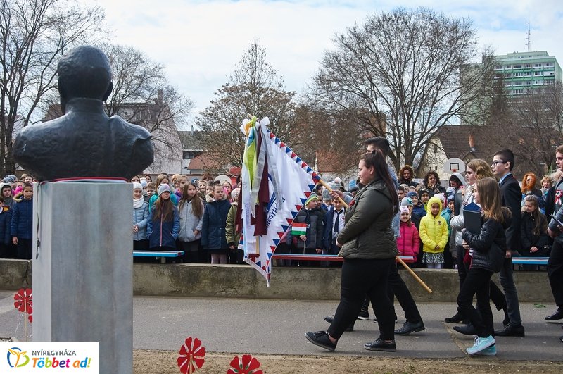 Nemzeti ünnepség a Bem iskolában
