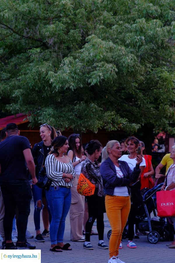 Nemzetközi Cigány Dal Napja 20230808