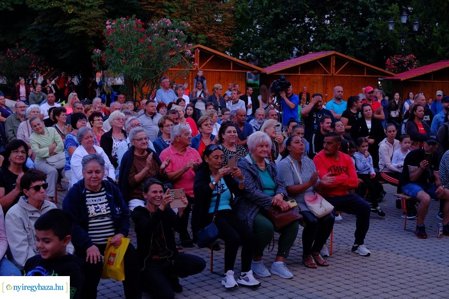 Nemzetközi Cigány Dal Napja 20230808