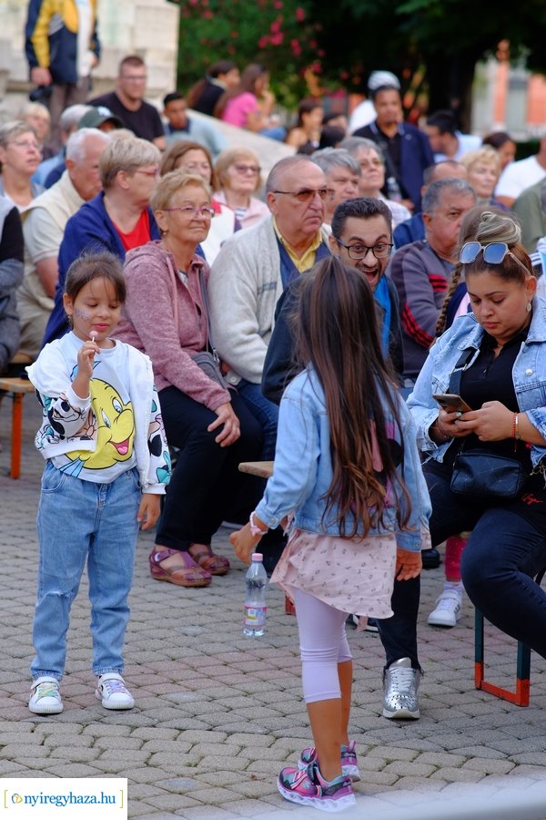 Nemzetközi Cigány Dal Napja 20230808