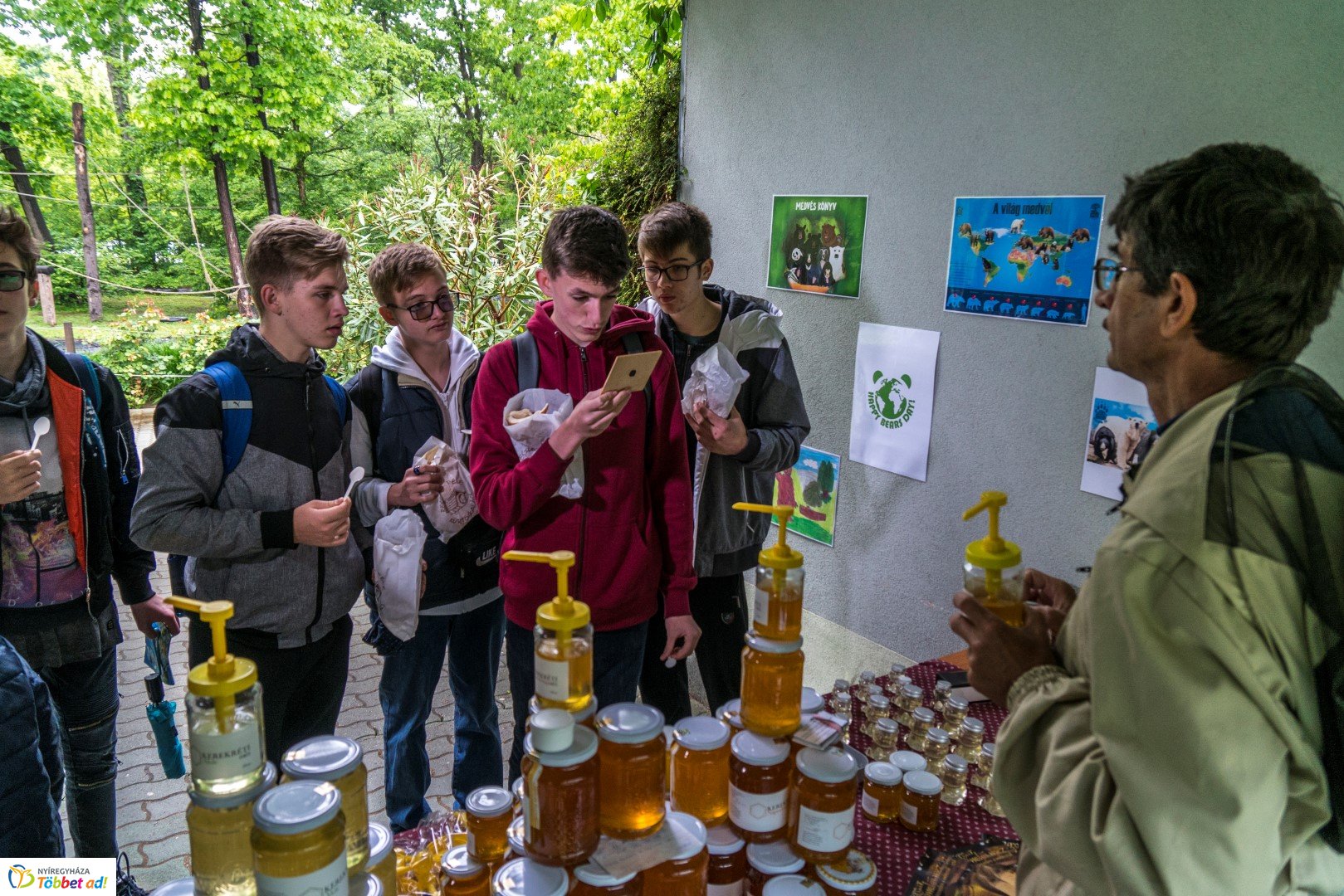 Nemzetközi Medve Nap a Nyíregyházi Állatparkban