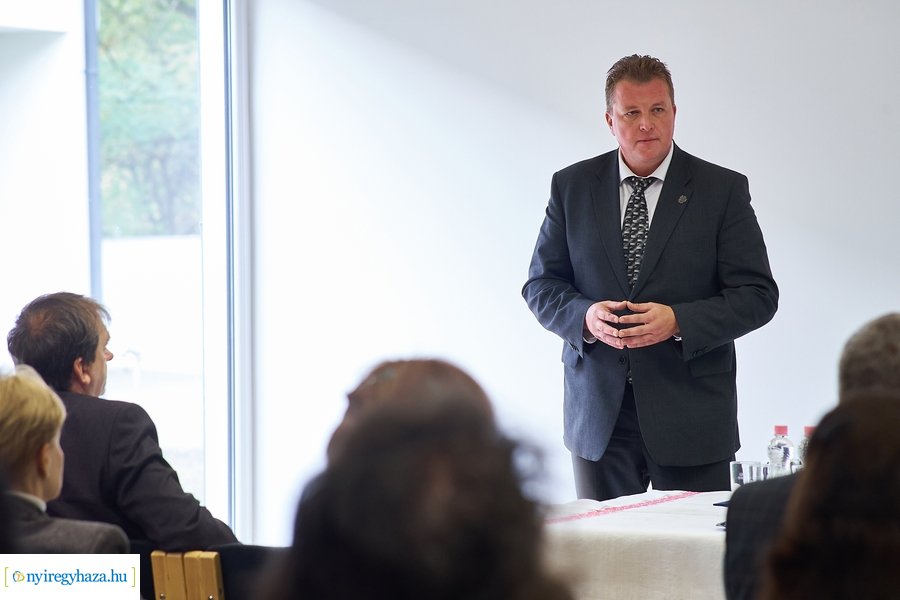 Néprajzosok konferenciája a Sóstói Múzeumfaluban