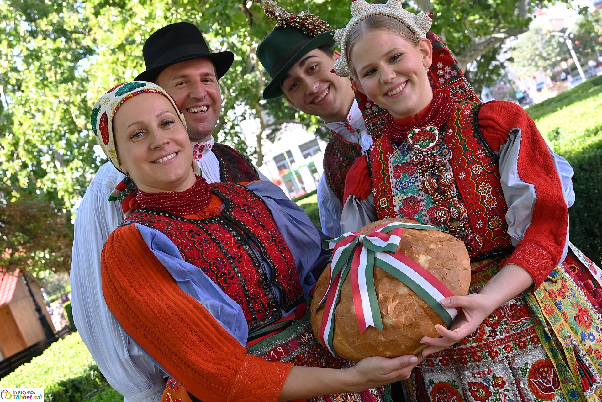 Néptánc a belvárosban