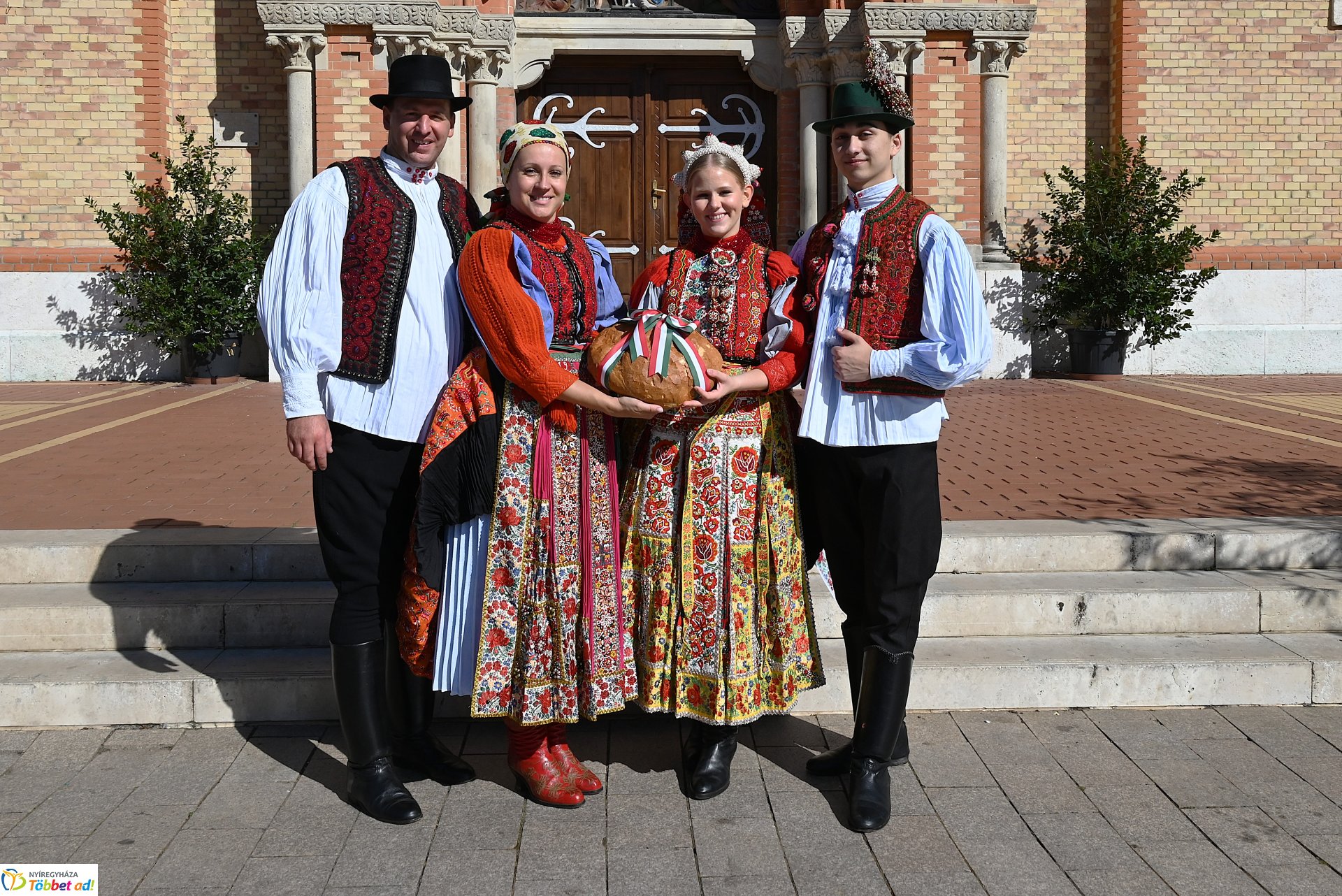 Néptánc a belvárosban