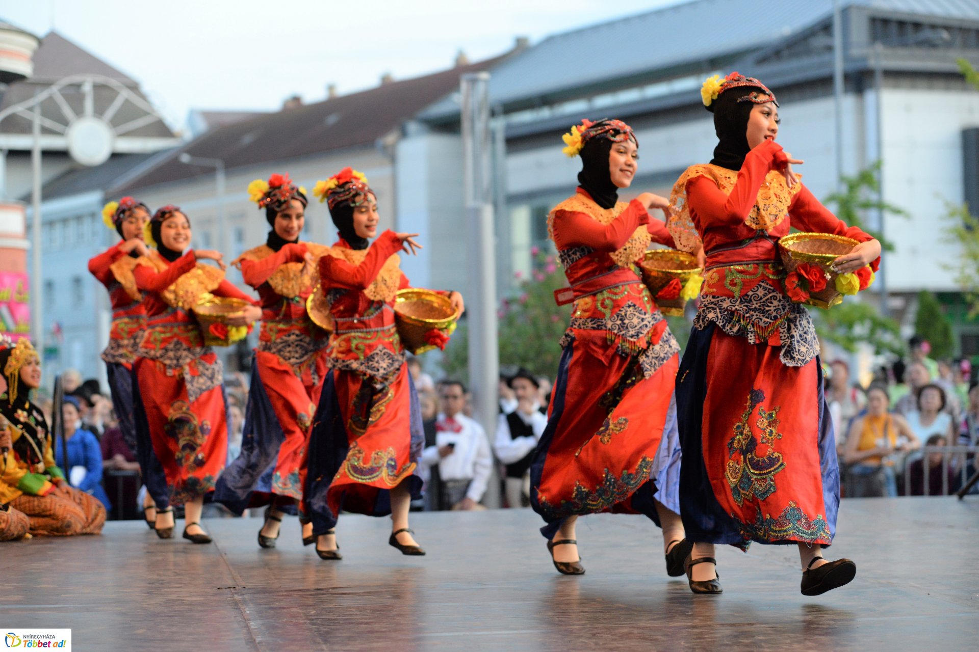 Néptáncfesztivál megnyitó