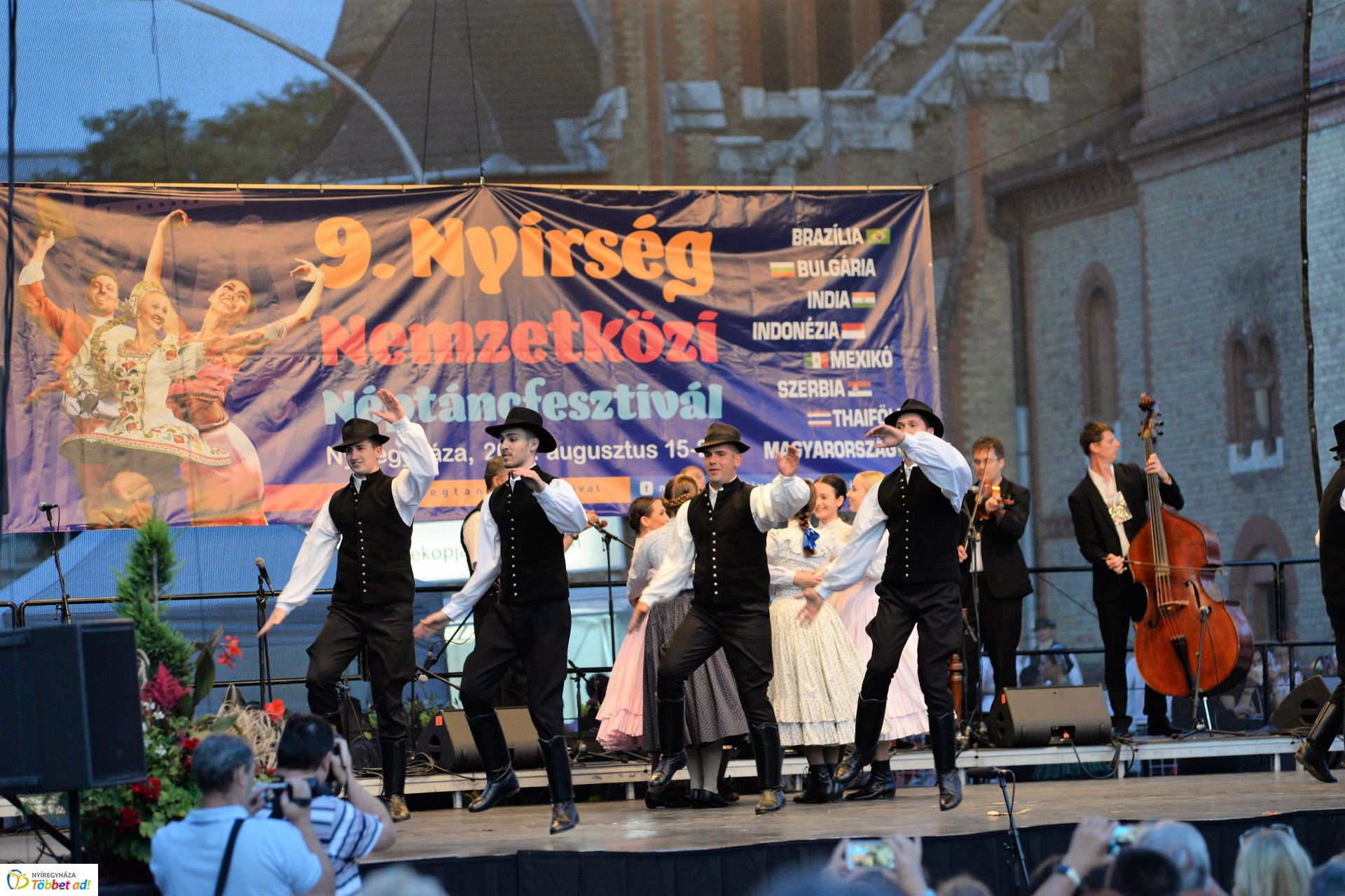 Néptáncfesztivál megnyitó