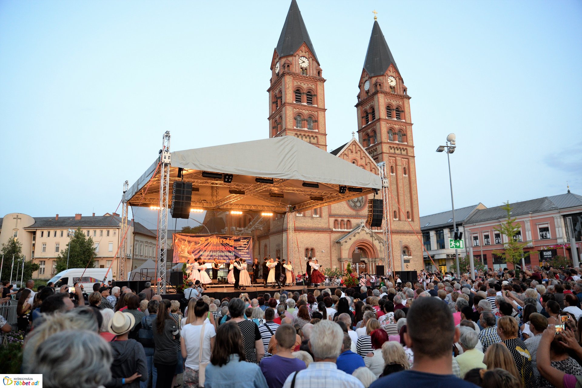 Néptáncfesztivál megnyitó