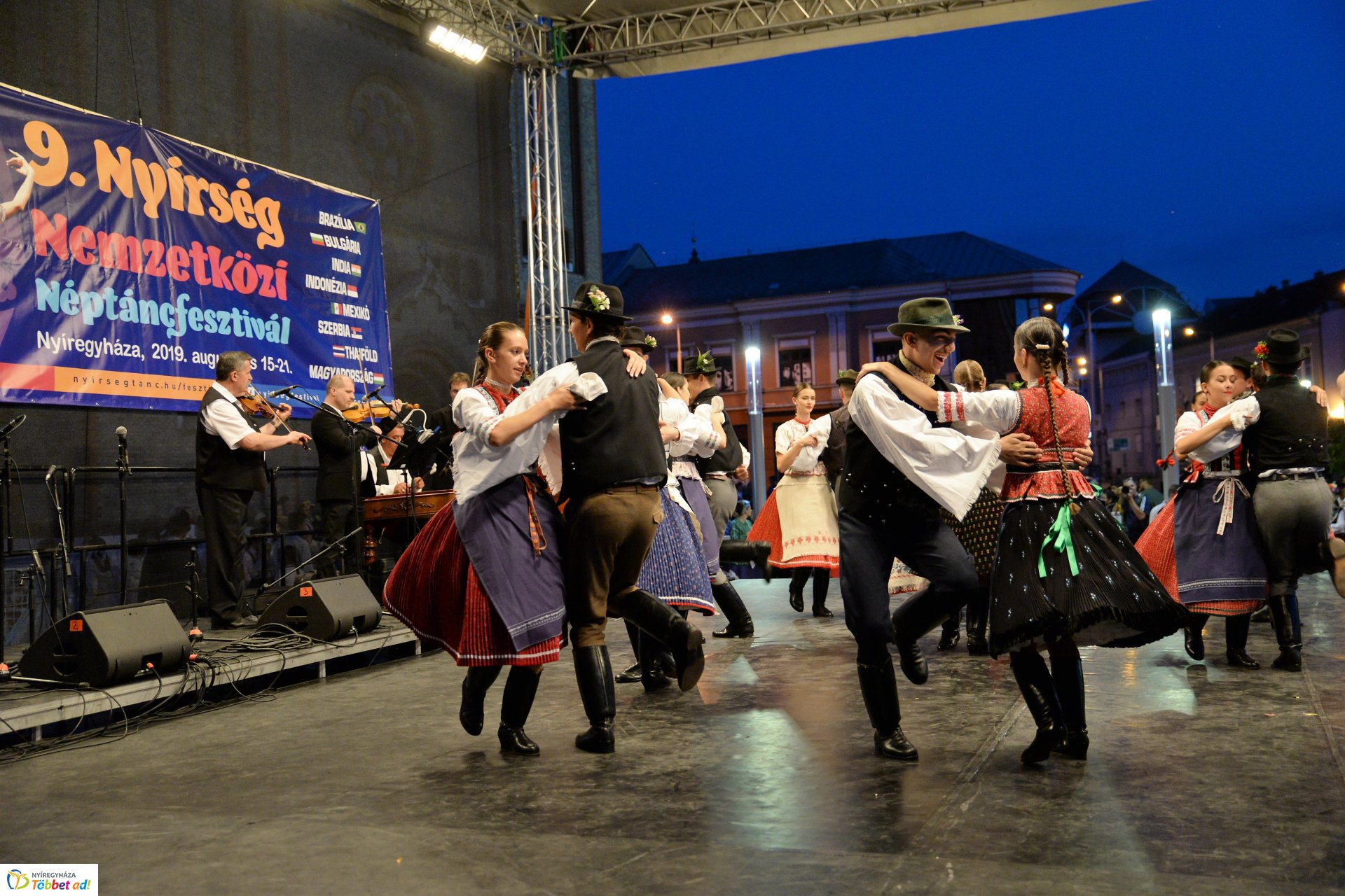 Néptáncfesztivál megnyitó