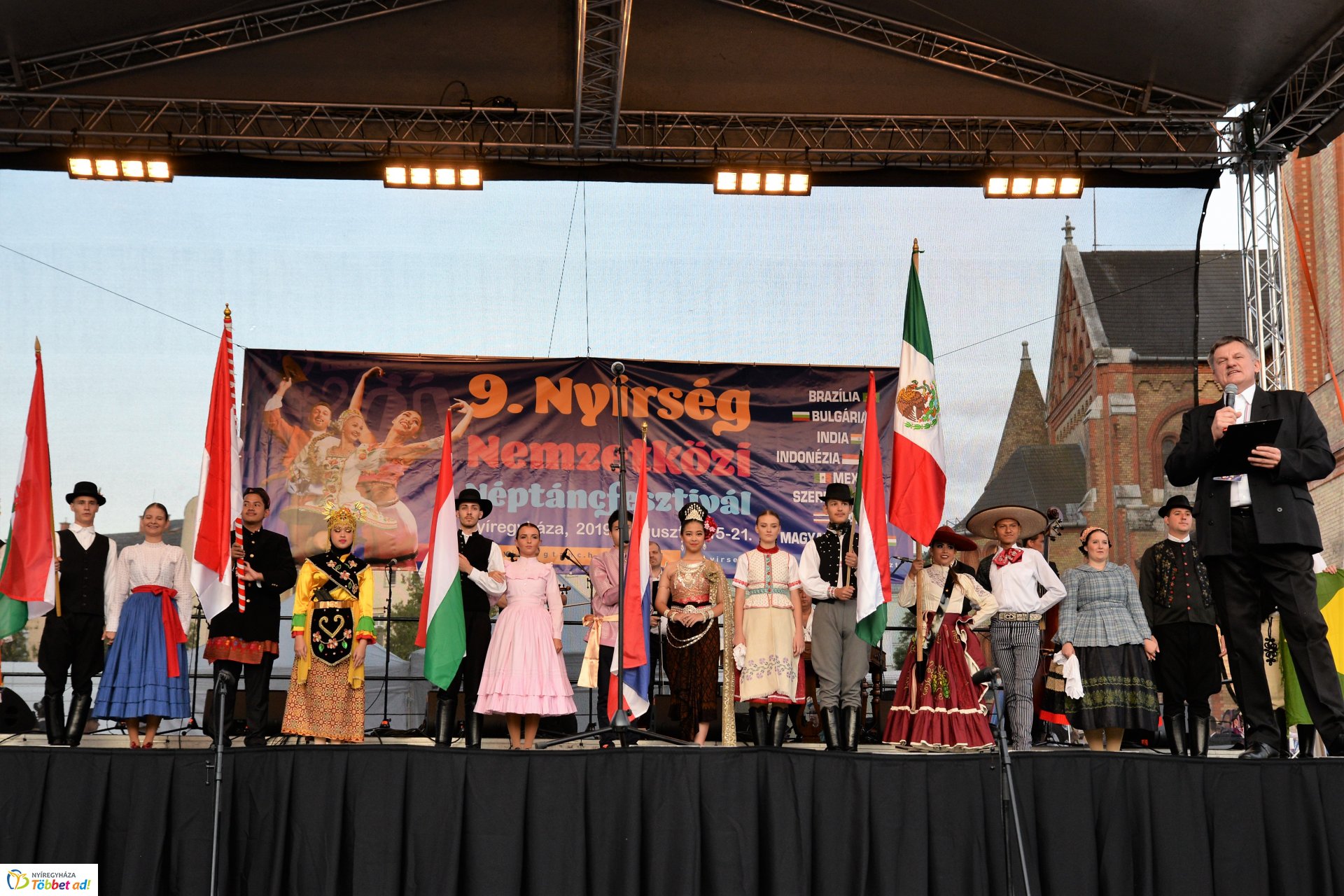 Néptáncfesztivál megnyitó