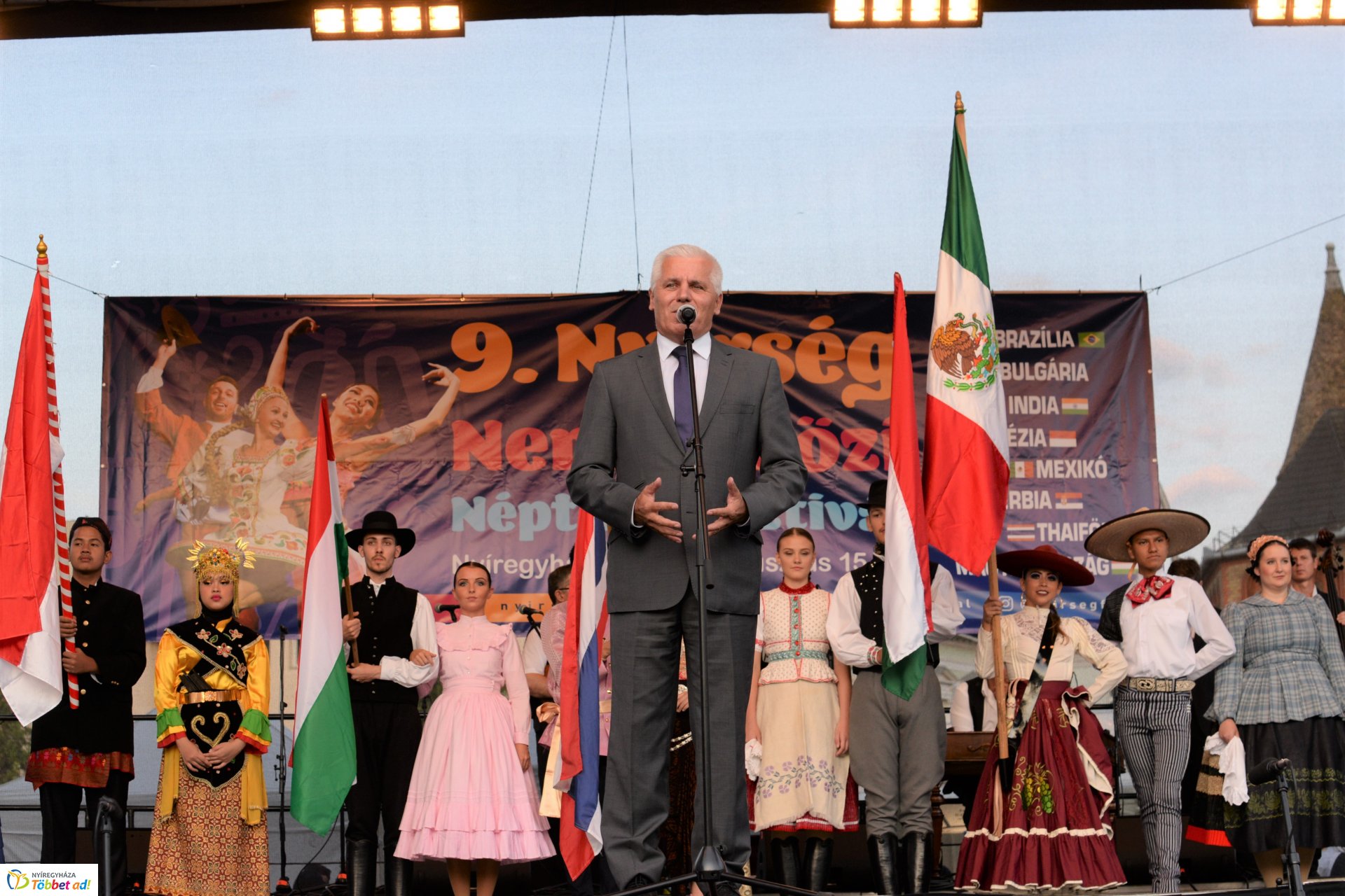 Néptáncfesztivál megnyitó