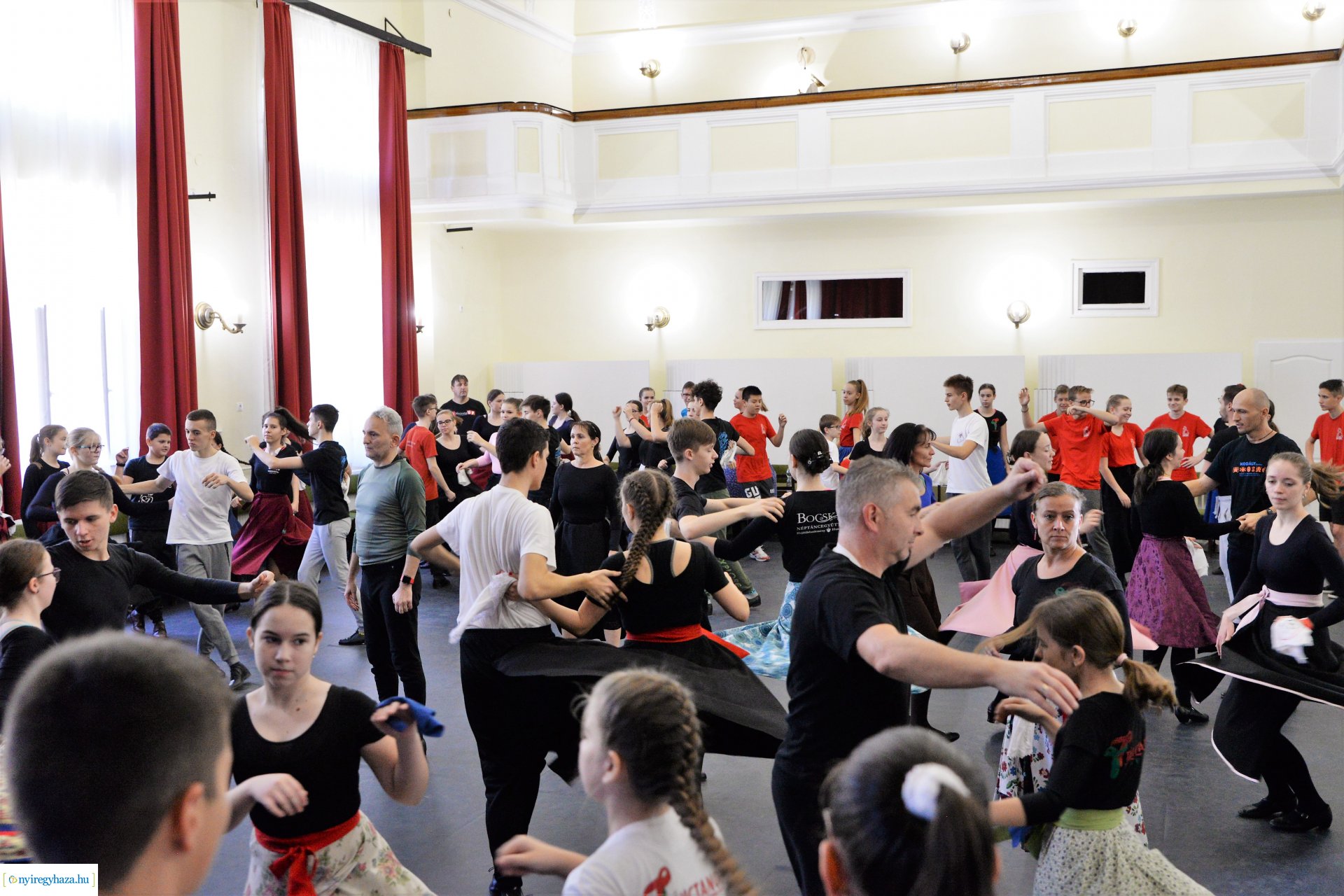 Néptáncos szakmai továbbképzés