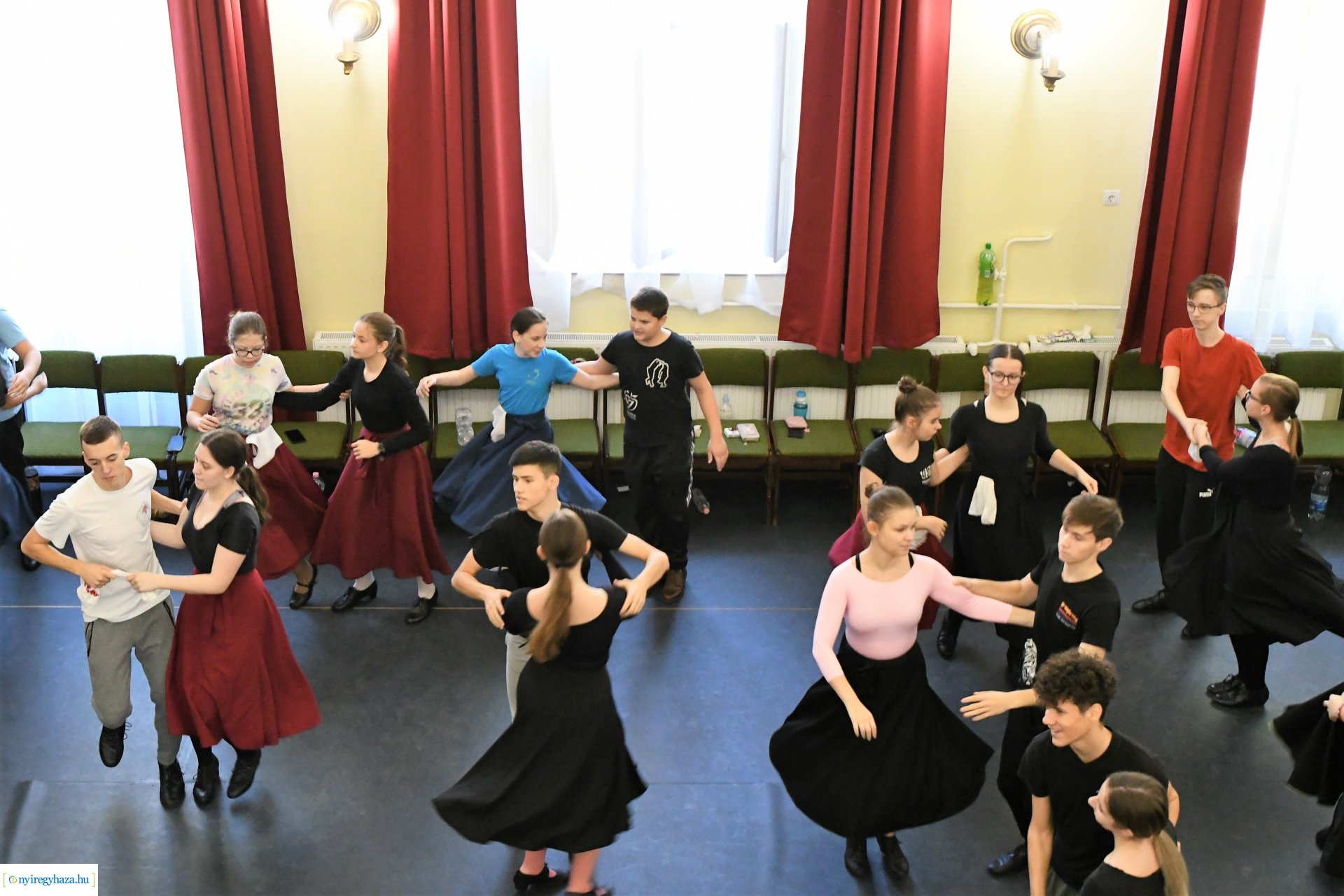 Néptáncos szakmai továbbképzés