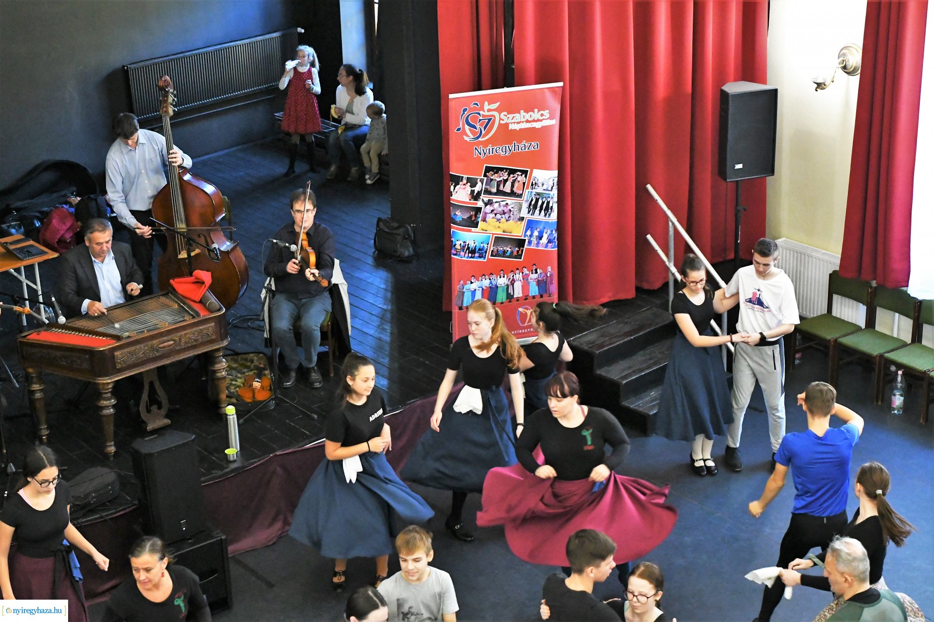 Néptáncos szakmai továbbképzés