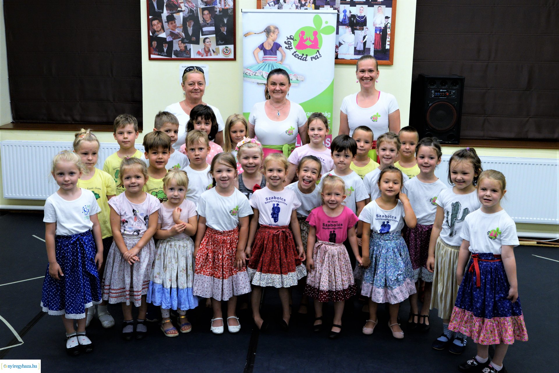 Néptánctábor a Kölyökvárban