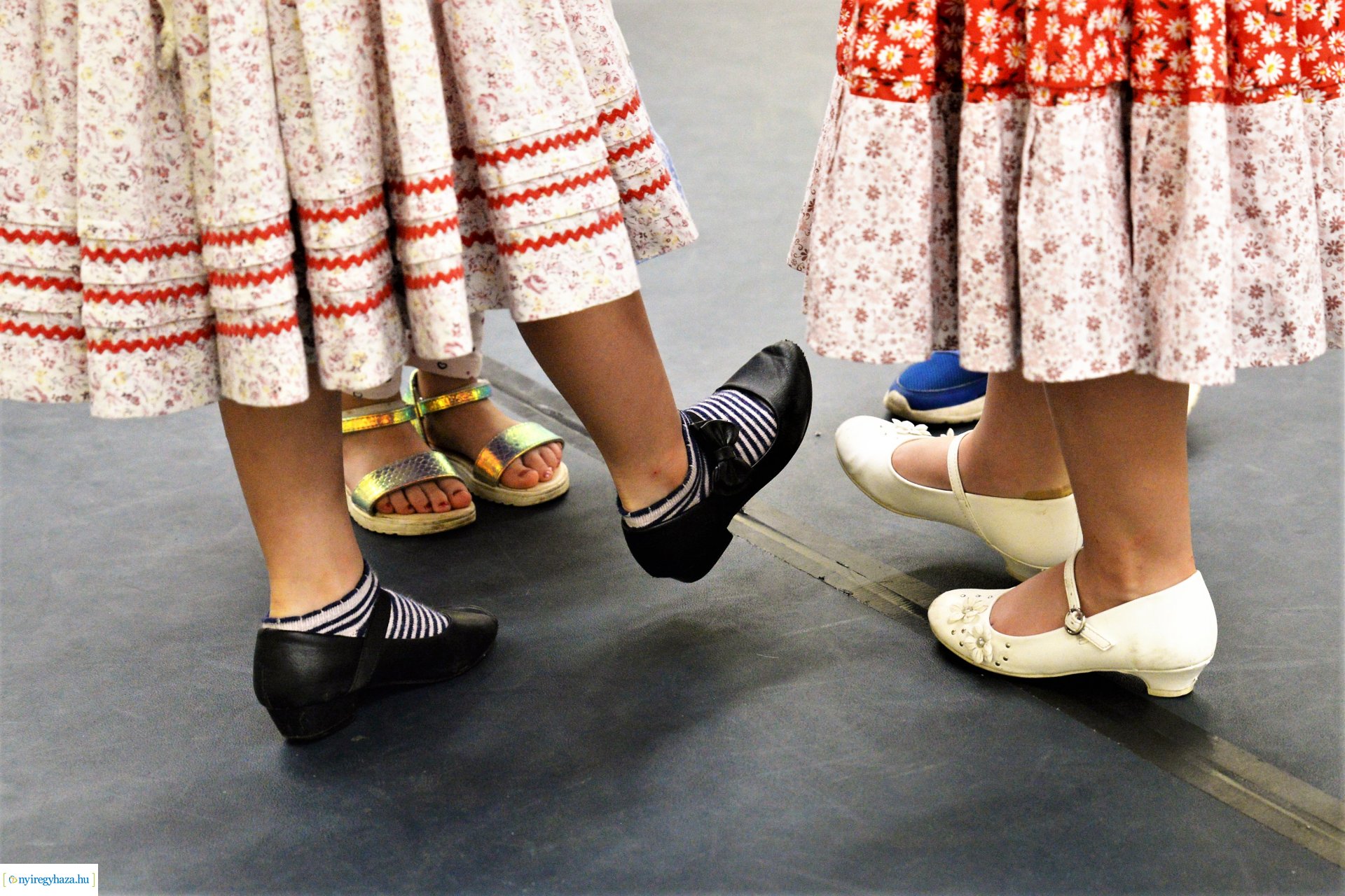 Néptánctábor a Kölyökvárban