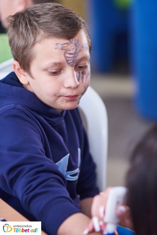 Nevelőszülői kampány