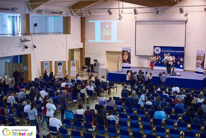 Nevelőszülői kampány