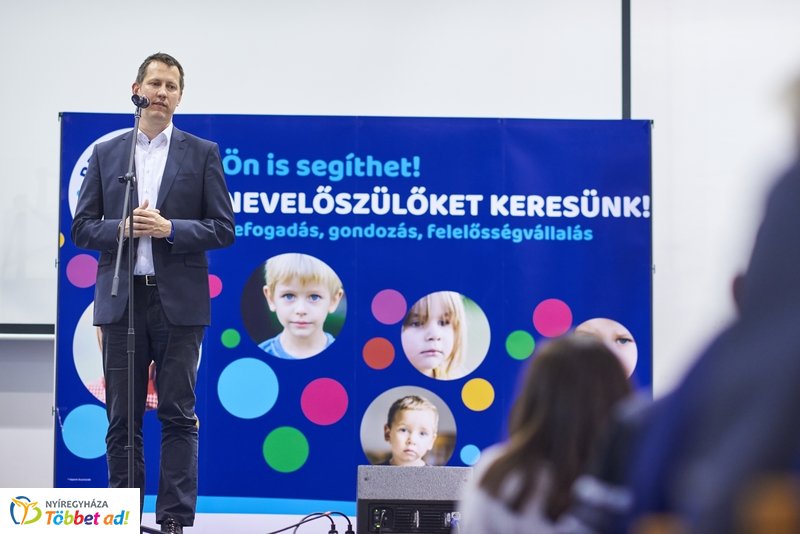 Nevelőszülői kampány