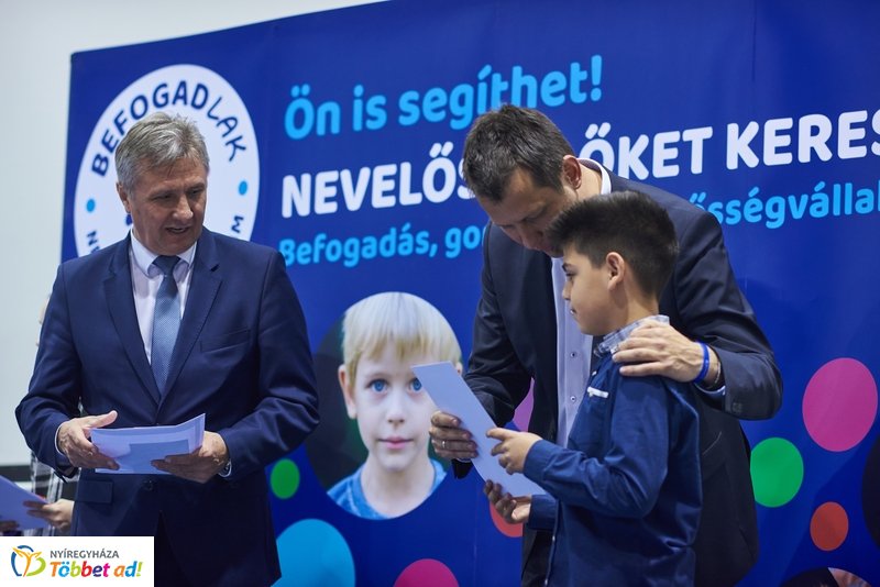 Nevelőszülői kampány