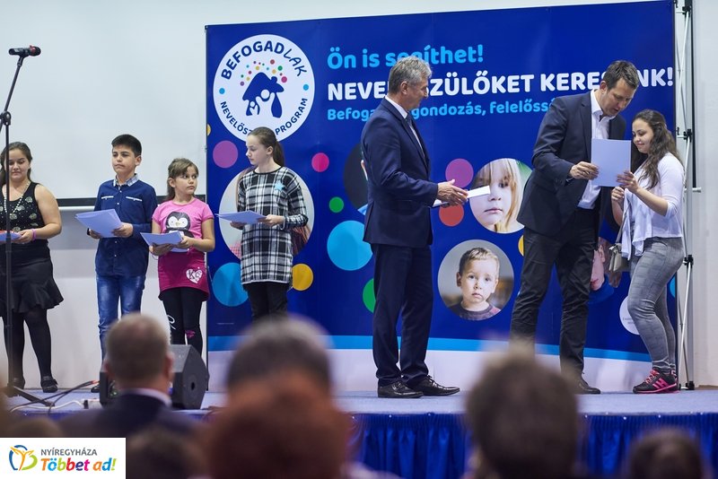 Nevelőszülői kampány