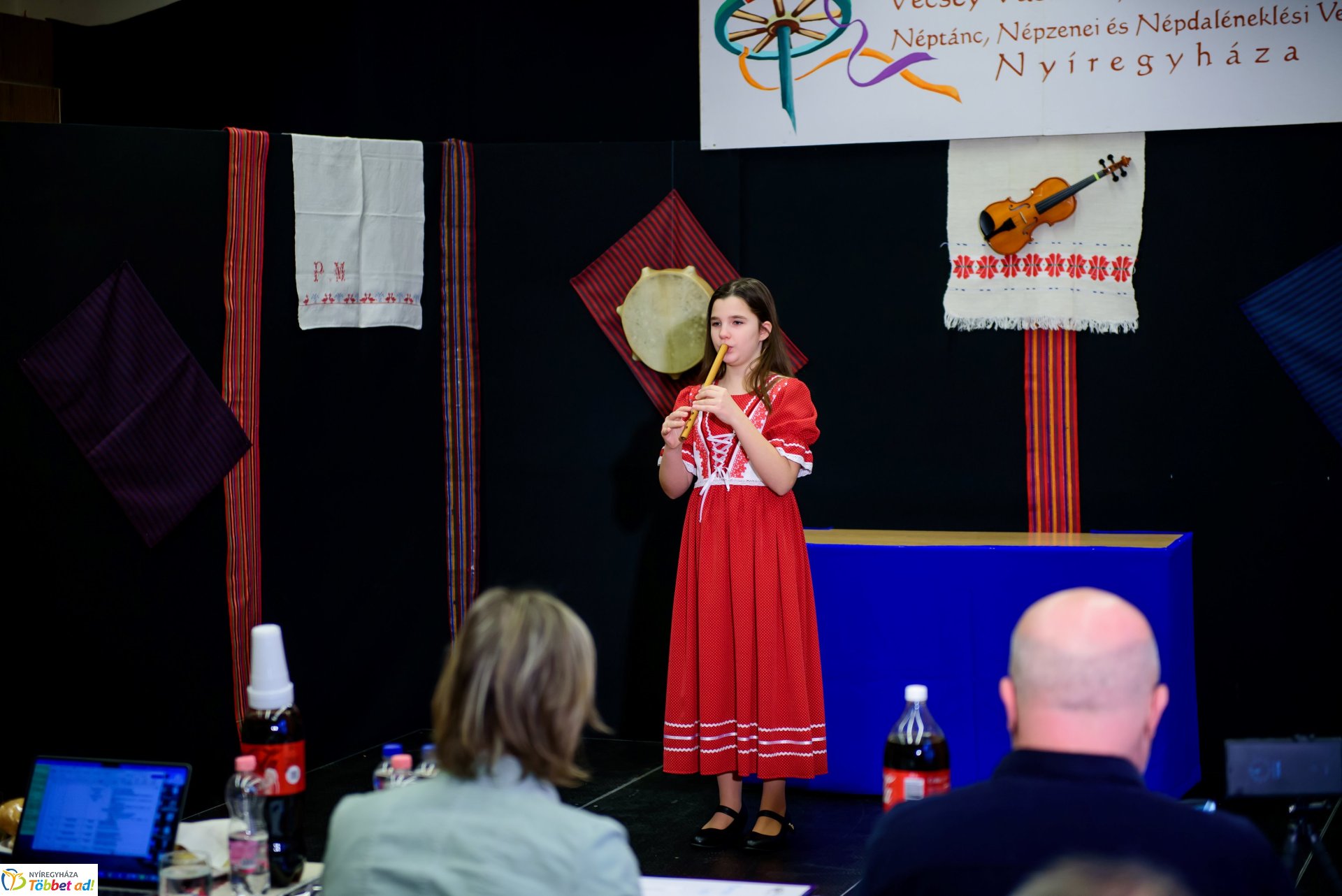 Nézze meg kik nyertek a Vécsey-Vásárhelyi Országos Kamara Néptánc, Népzenei és Népdaléneklési Versenyen!