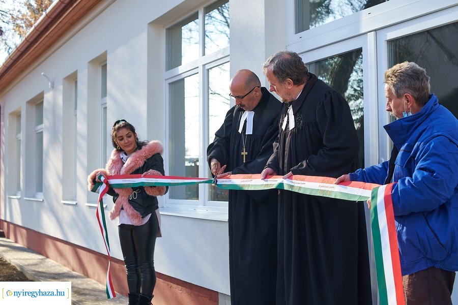 Noé bárkája átadó