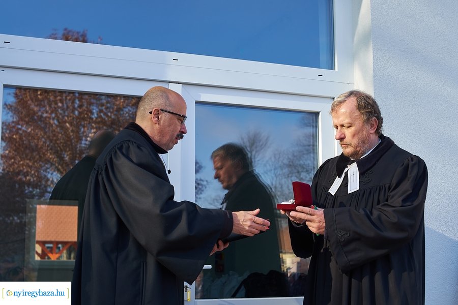 Noé bárkája átadó