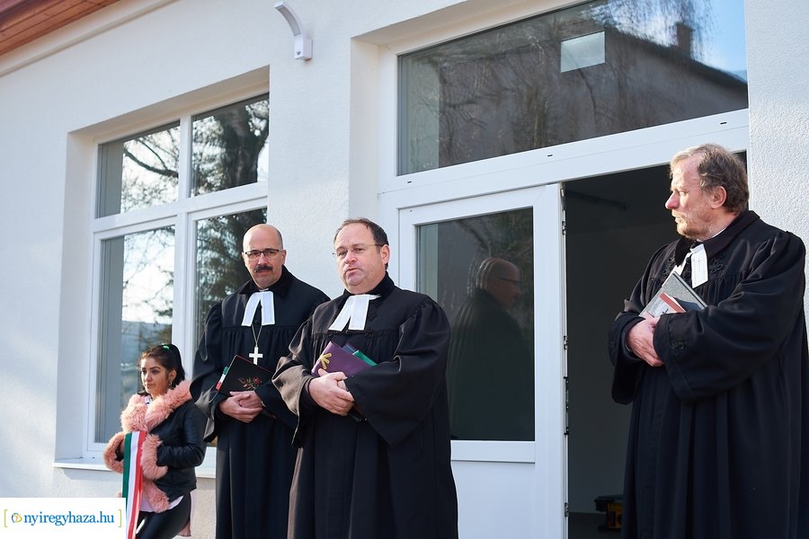 Noé bárkája átadó