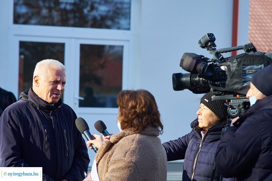 Noé bárkája átadó