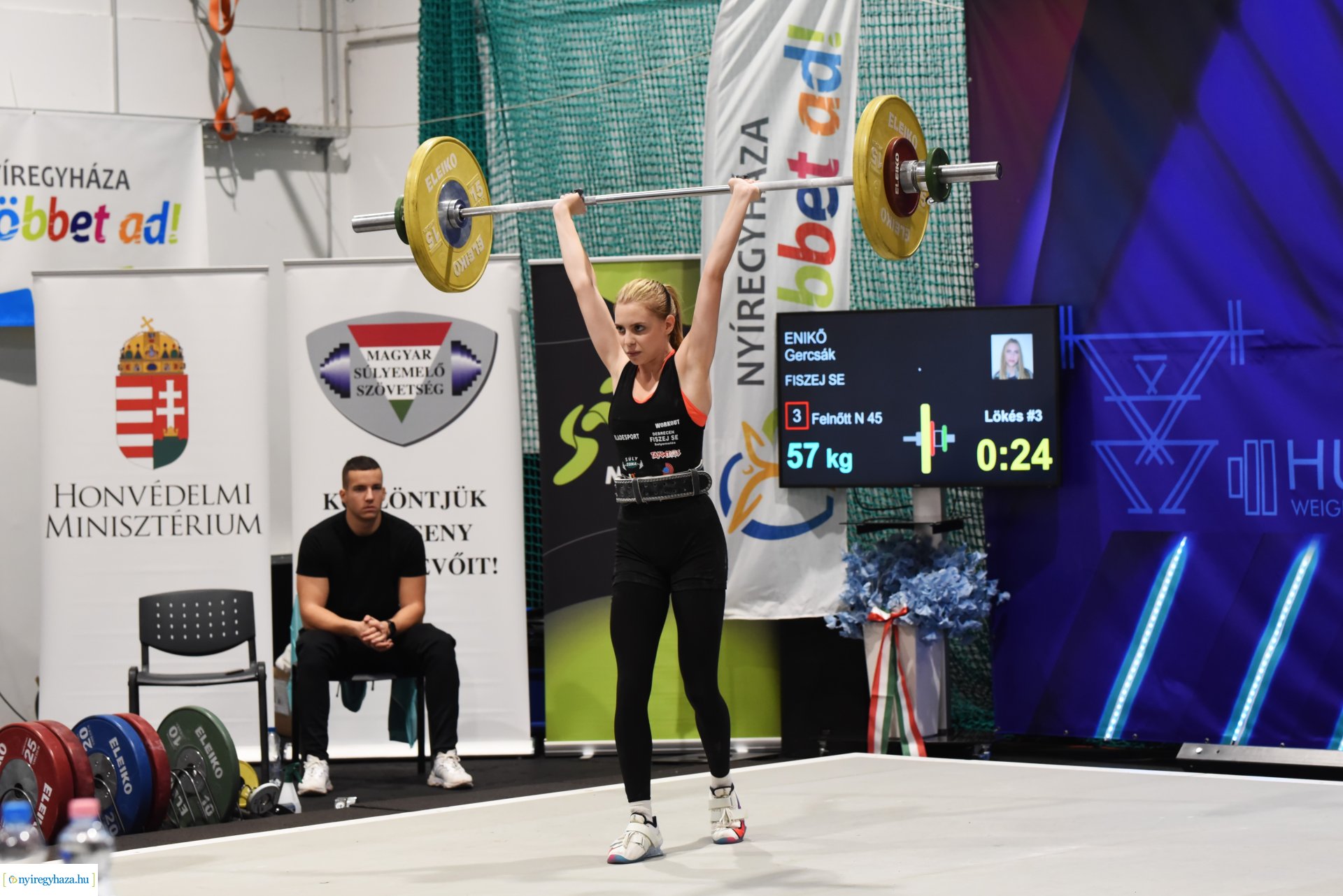 Női Felnőtt Súlyemelő Országos Bajnokságot az Atlétikai Centrumban