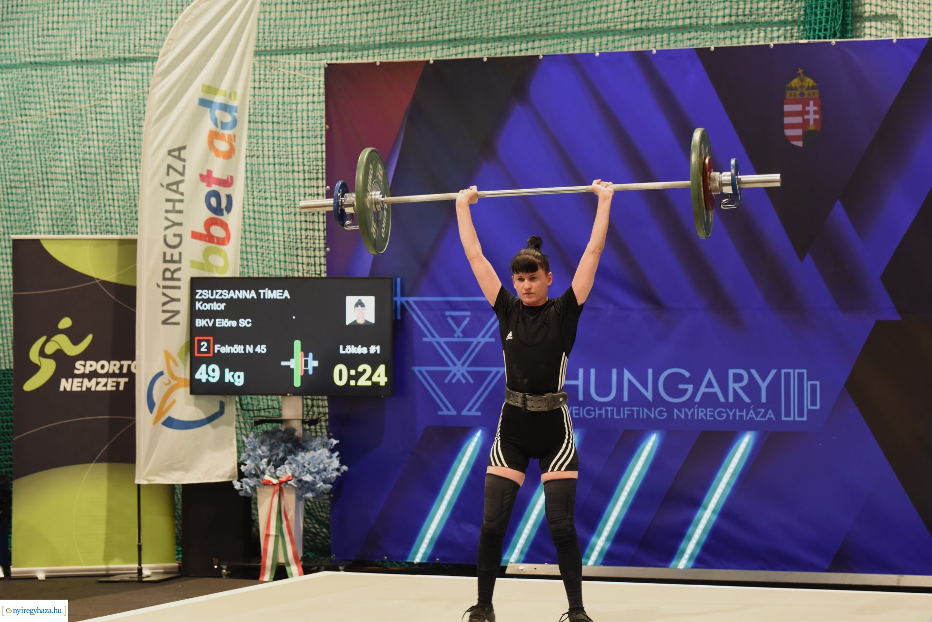 Női Felnőtt Súlyemelő Országos Bajnokságot az Atlétikai Centrumban