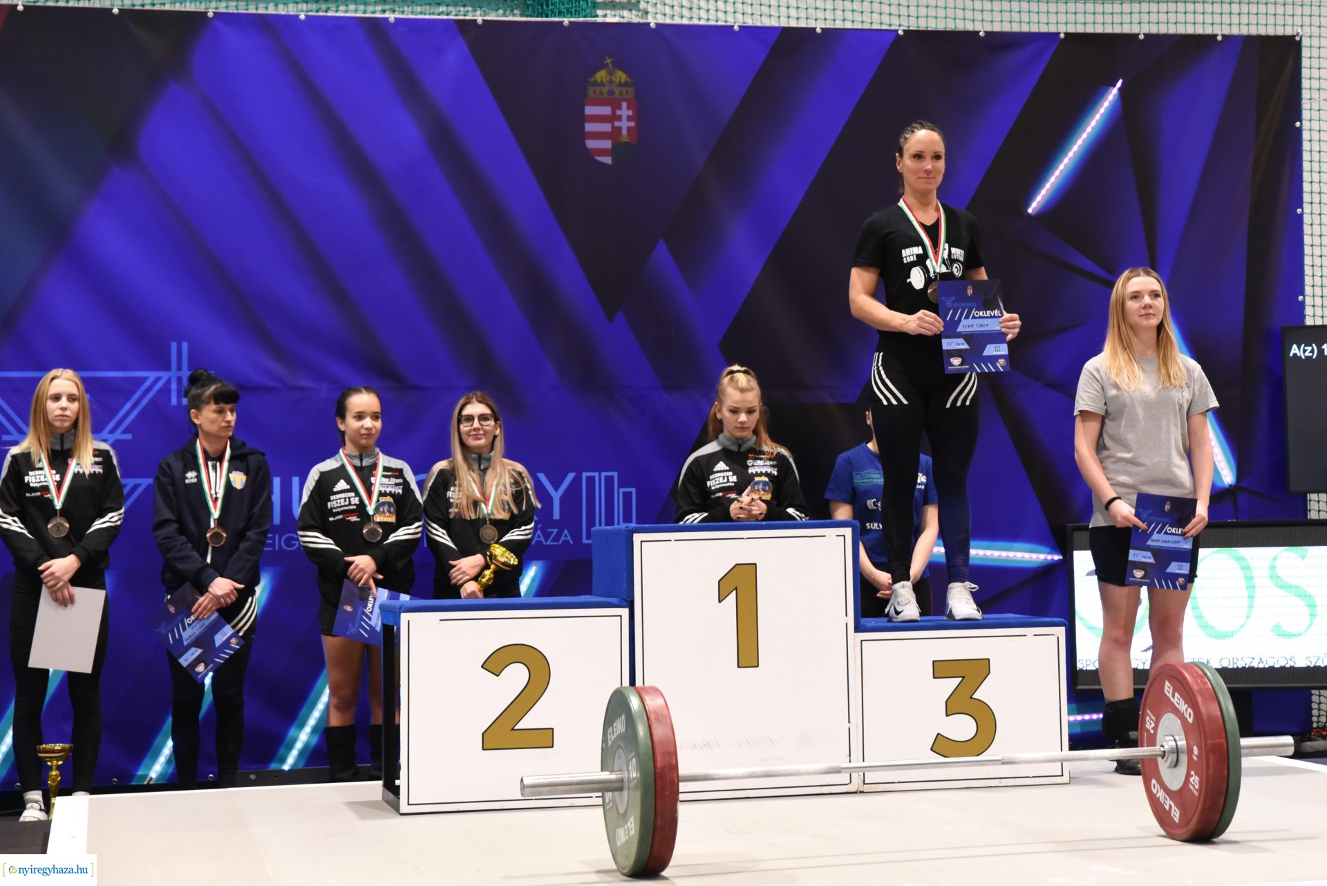 Női Felnőtt Súlyemelő Országos Bajnokságot az Atlétikai Centrumban