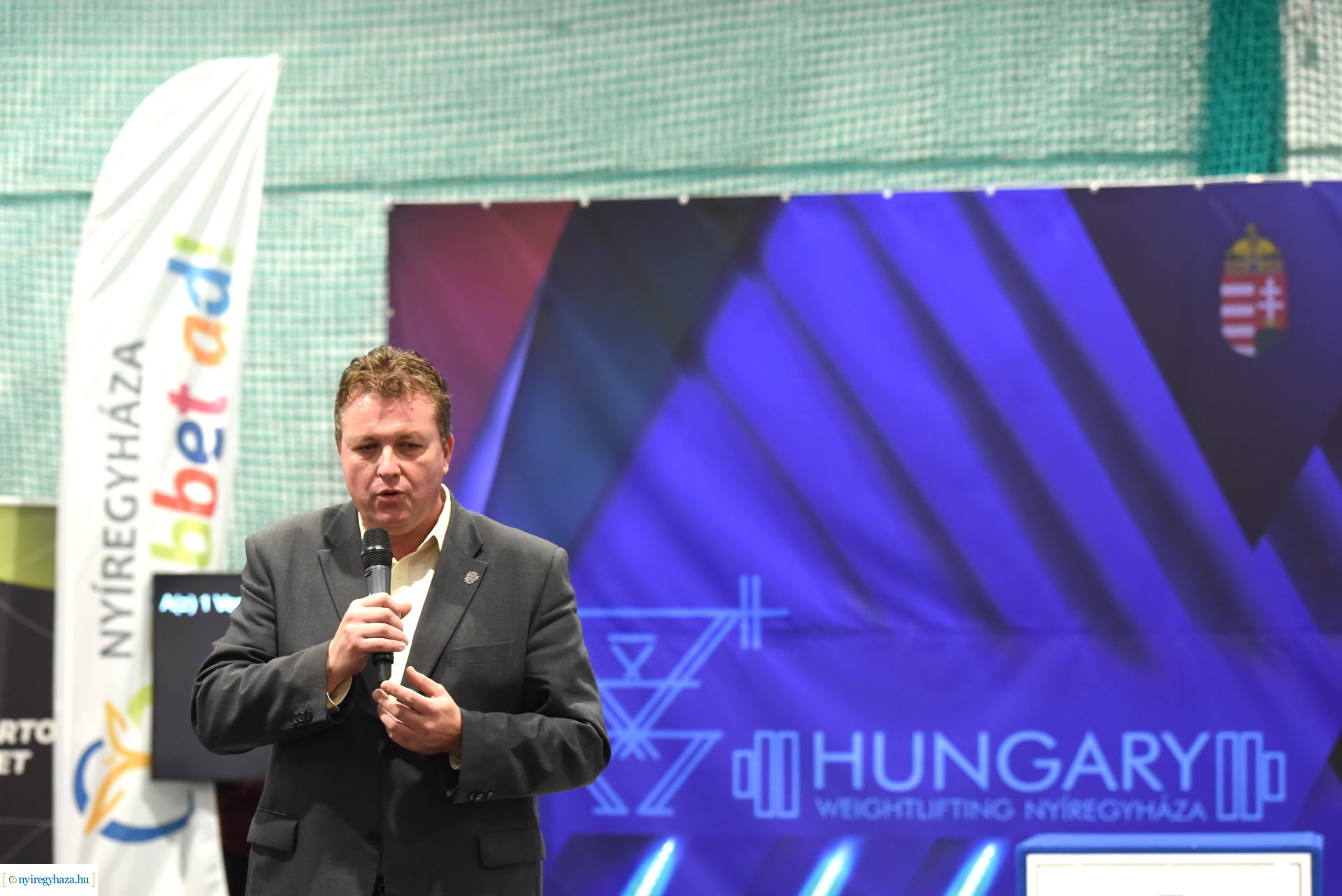 Női Felnőtt Súlyemelő Országos Bajnokságot az Atlétikai Centrumban