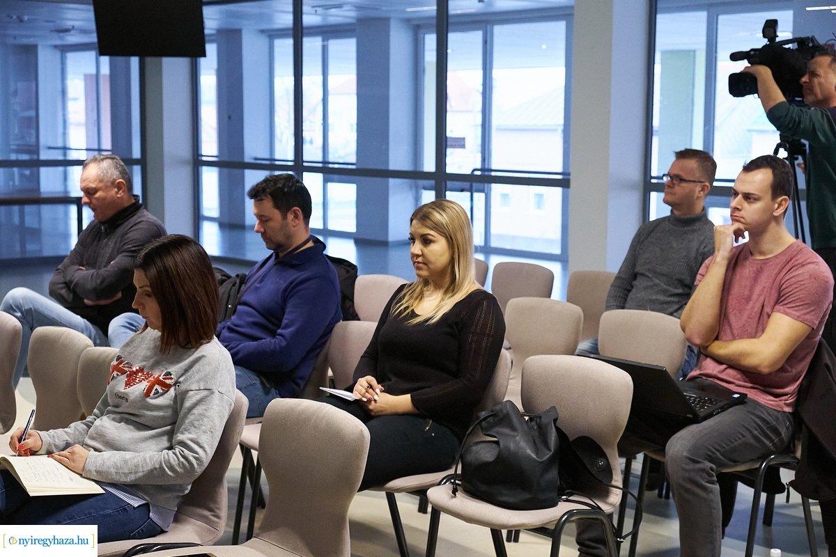 Női röpi kupa sajtótájékoztató