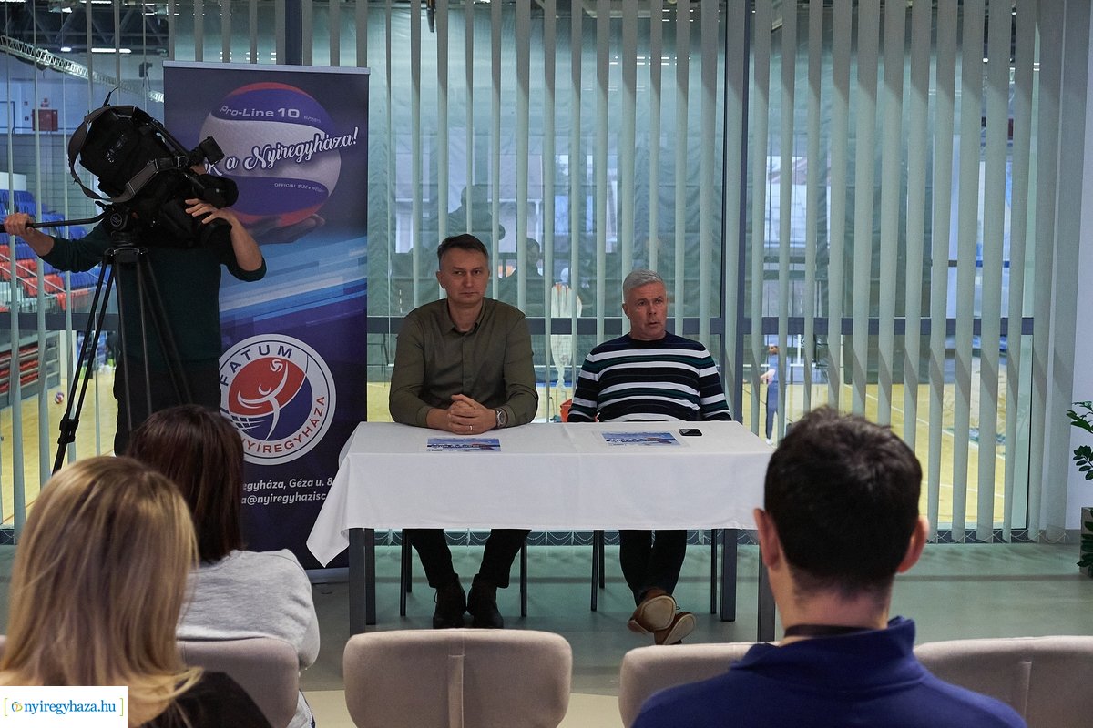 Női röpi kupa sajtótájékoztató