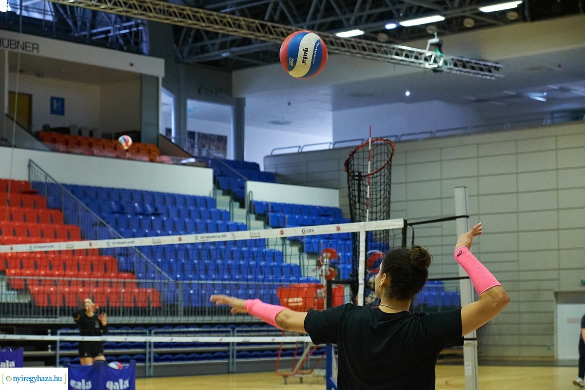 Női röpi kupa sajtótájékoztató