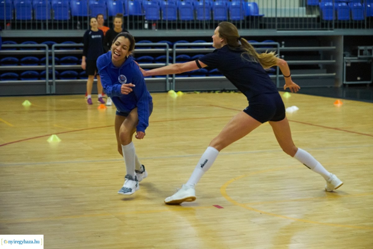 Női röpi kupa sajtótájékoztató