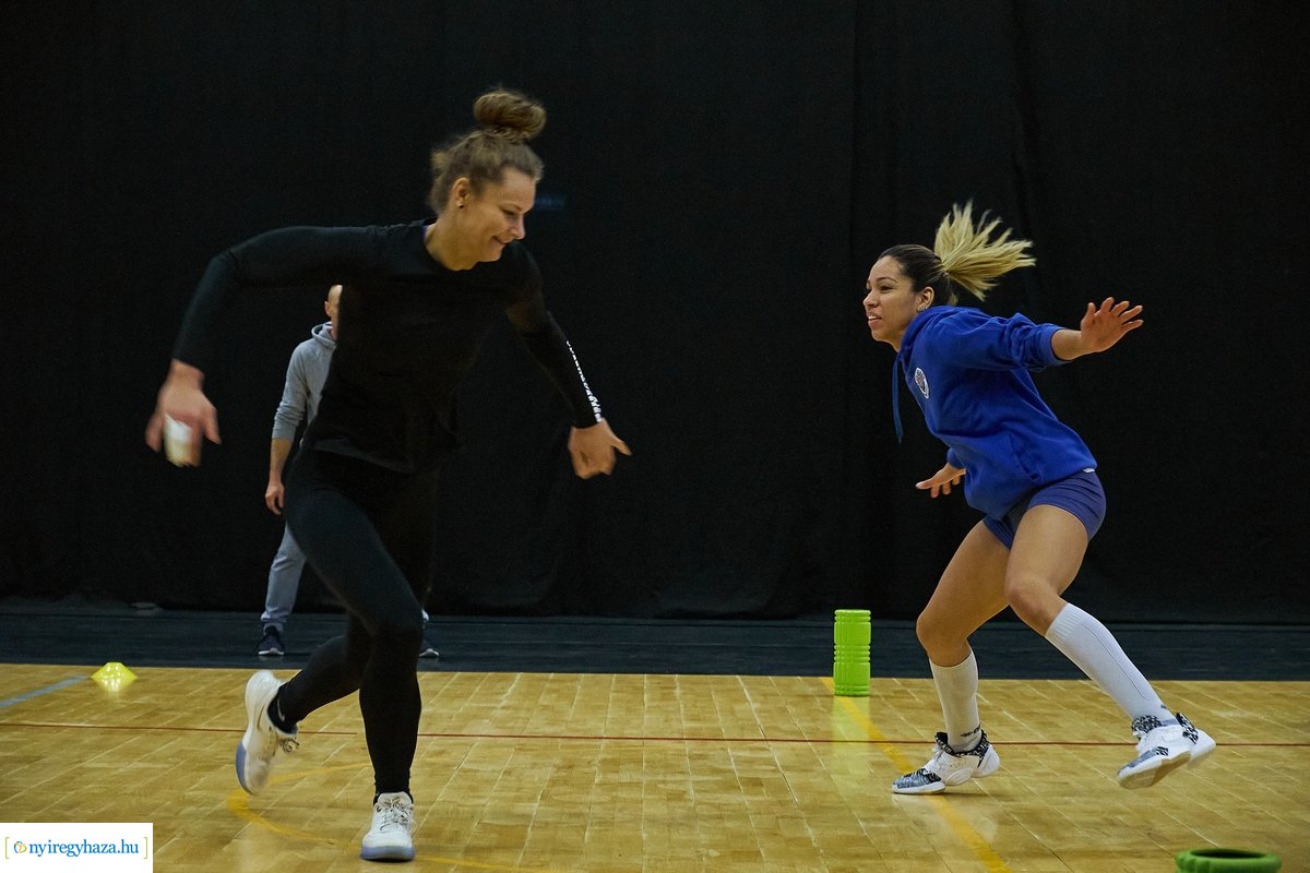 Női röpi kupa sajtótájékoztató