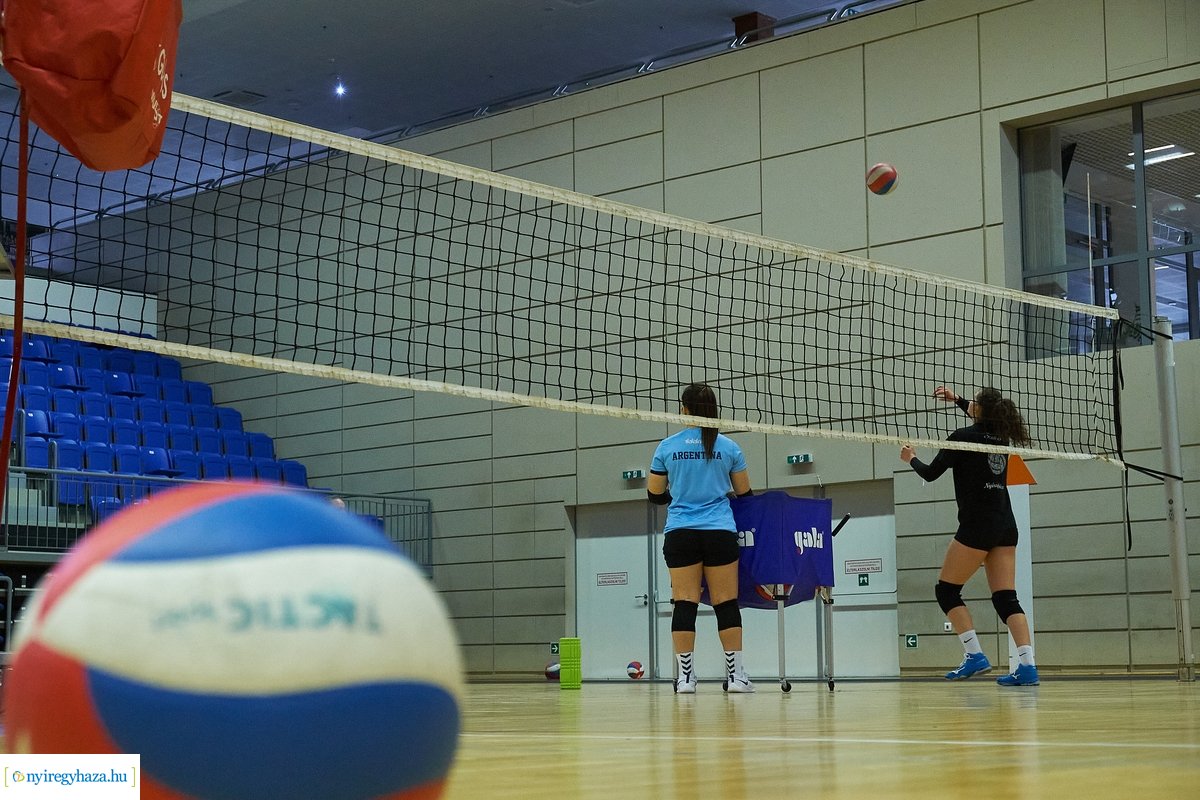 Női röpi kupa sajtótájékoztató