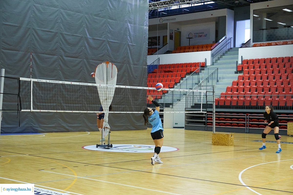 Női röpi kupa sajtótájékoztató