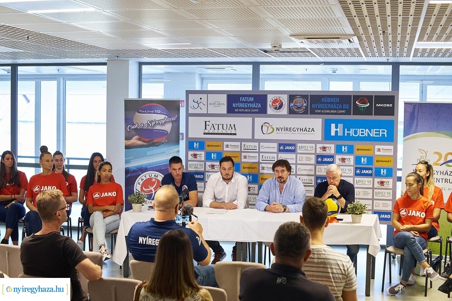 Női röpi sajtótájékoztató 20210721