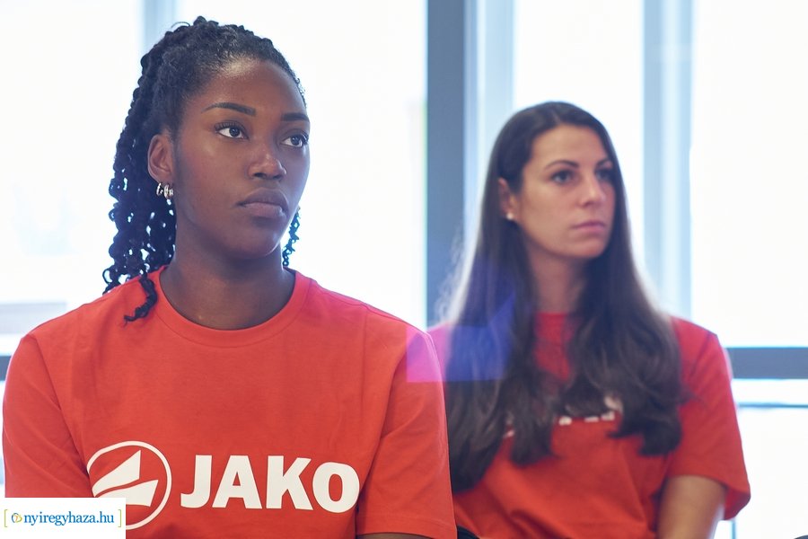 Női röpi sajtótájékoztató 20210721