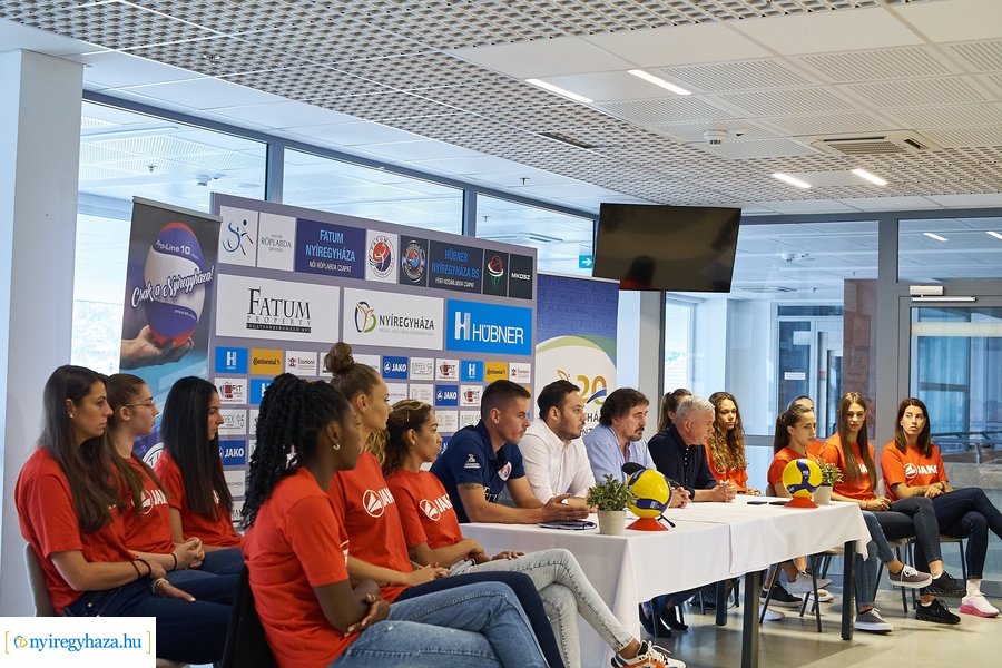 Női röpi sajtótájékoztató 20210721