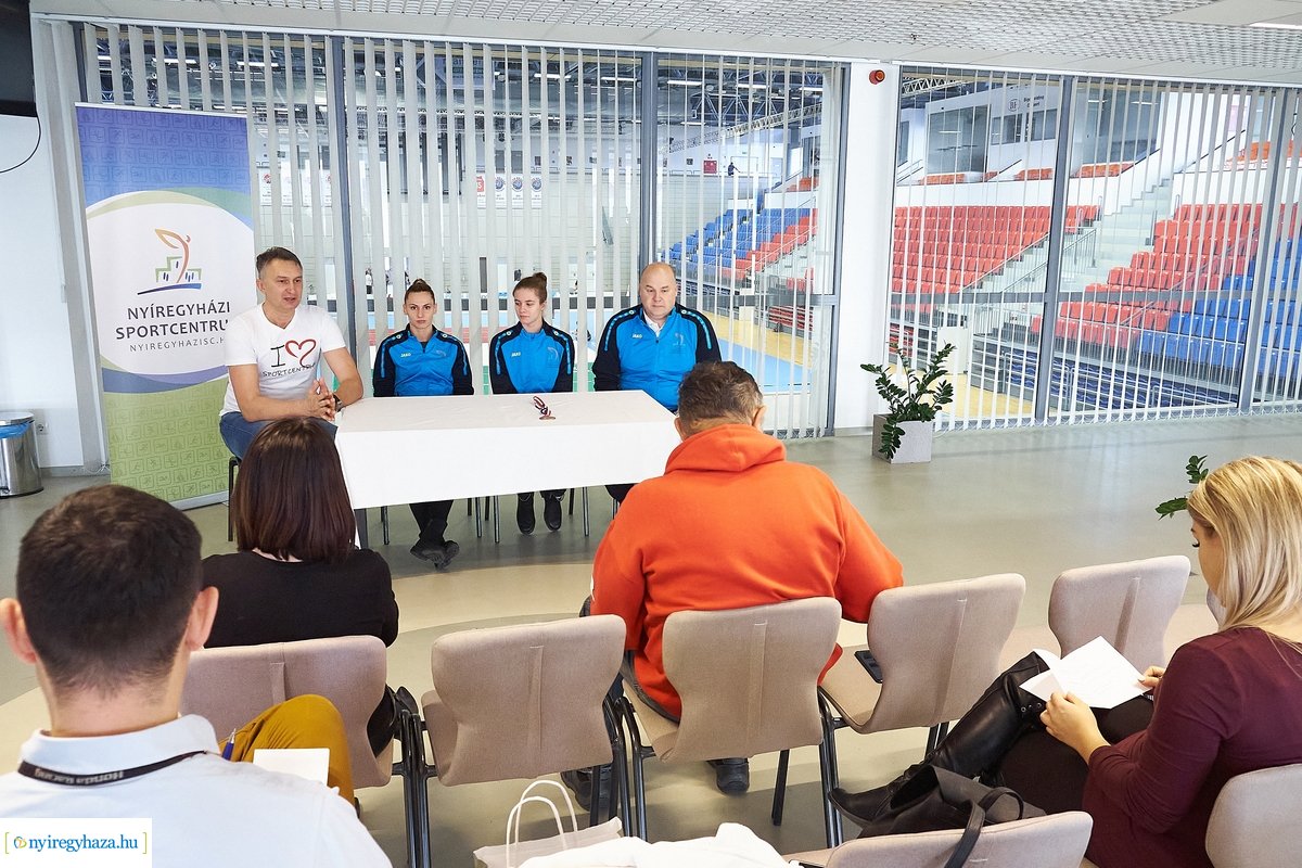 Női sikerek úszásban a Nyíregyházi Sportcentrumnál