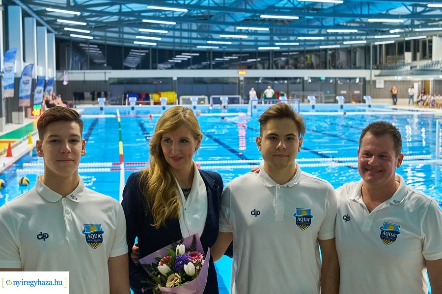 Női vízilabda a Városi Uszodában