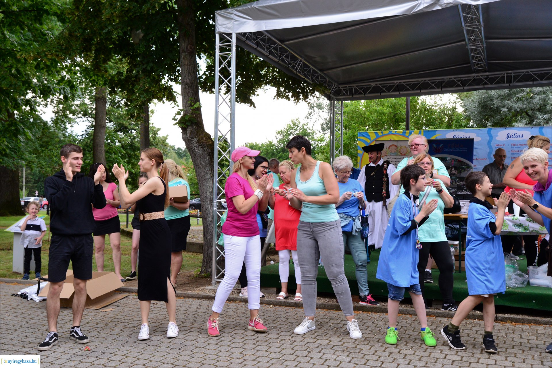 Nordic walking túra a Sóstói tó körül