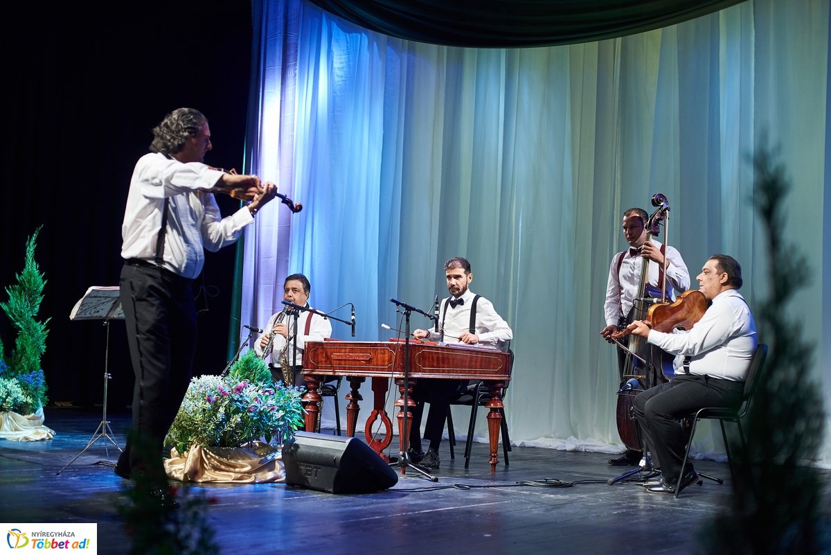 Nótaest Nyíregyházán