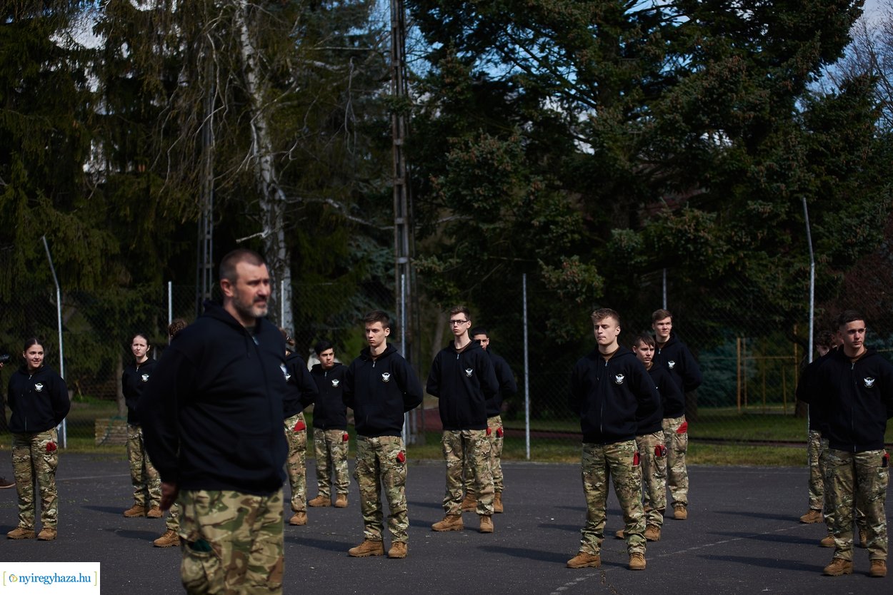 Novák Katalin látogatása a Mikecz Kálmán Honvéd Kollégiumban