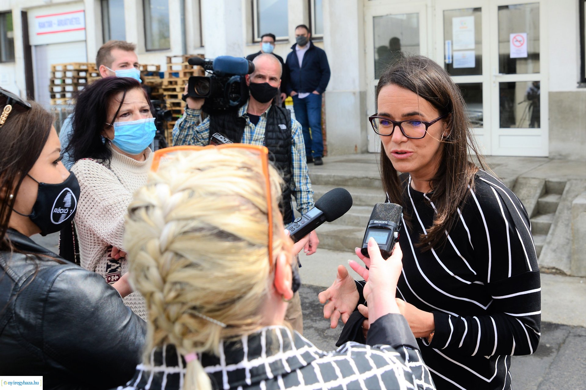 Novák Katalin sajtótájékoztatója a Jósa András Oktató Kórházban