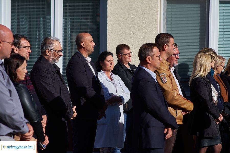 Nővérszálló alapkő letétele a Jósa András kórházban